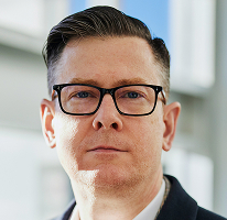 Ejecutivo de empresa de trading de criptomonedas, CEO Alexander Hughes, en retrato